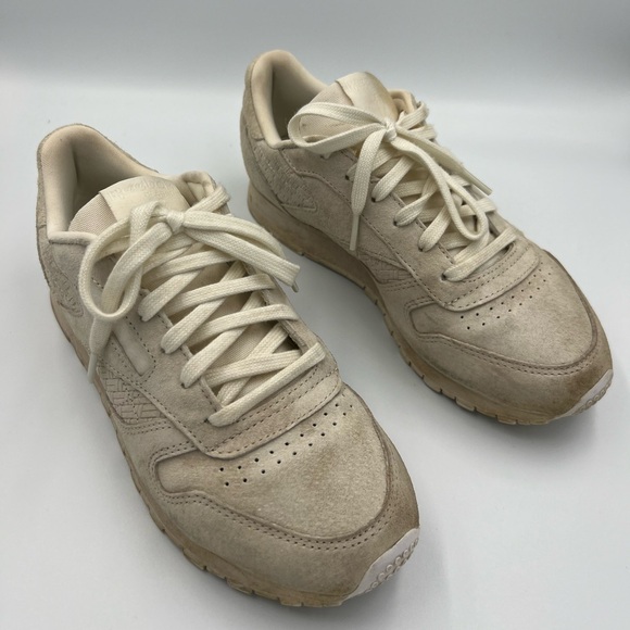 Cream Women’s Classic Reebok - Picture 2 of 6